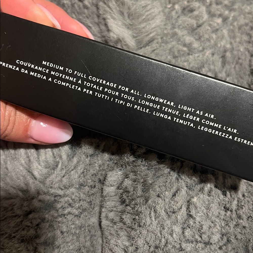FENTY BEAUTY Pro Filt'r Soft Matte Longwear Liquid Foundation-240 - Picture 5 of 8